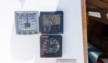 Raymarine instruments