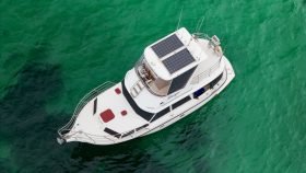 Resort 35 XL Custom ~ Very Comfortable and Economical Displacement Cruiser
