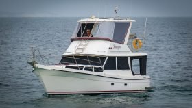 Resort 35 XL Custom ~ Very Comfortable and Economical Displacement Cruiser