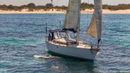 Adams Bluewater 42