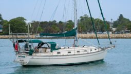 Island Packet 40 ~ Solid and capable cruising yacht