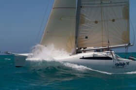 Pescott Firefly 850 ~ Blistering speeds in excess of 20 Knots